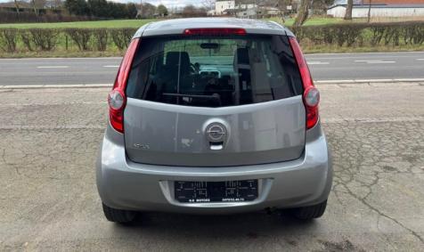 Opel Agila 1.2 Essence