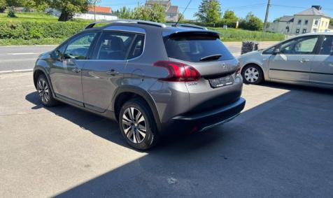 Peugeot 2008 1.2 Essence 